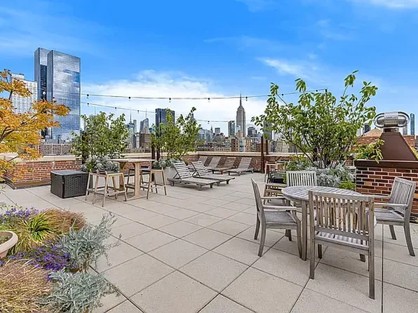 465 West 23rd Street image 21 of 28