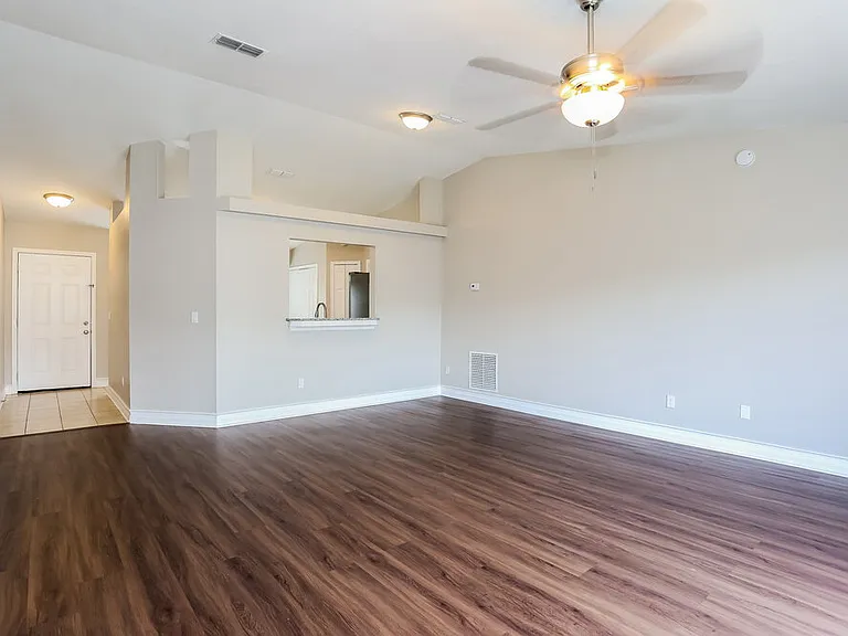 8241 Dover Cliff Ct — Photo 5