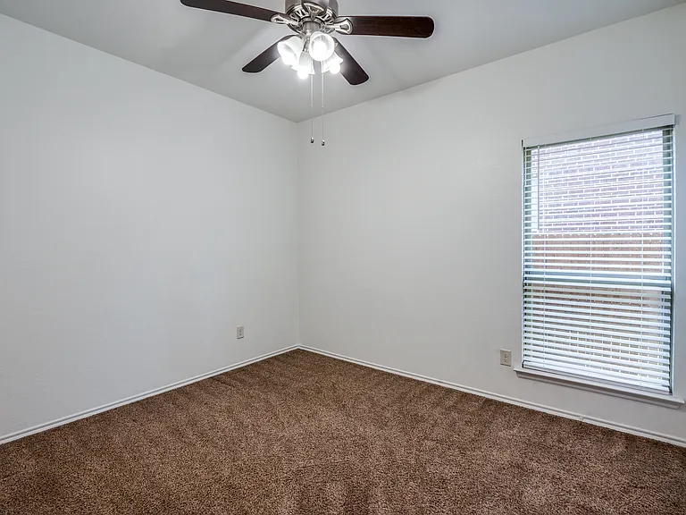112 Mount Olive Ave — Photo 24