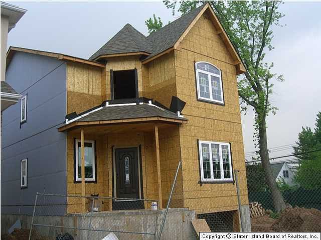 1st image of 608 Huguenot Ave