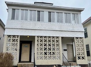 909 7th St, Huntington, WV 25701