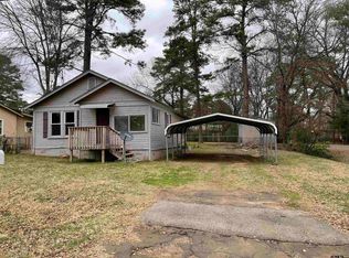 501 Rockdale Dr, Longview, TX 75604