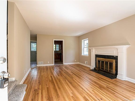 2nd image of 1349 Weaver St