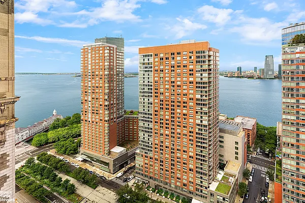 Rented by Brown Harris Stevens | media 21