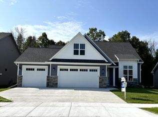 W6617 Ethan Dr, Appleton, WI 54915