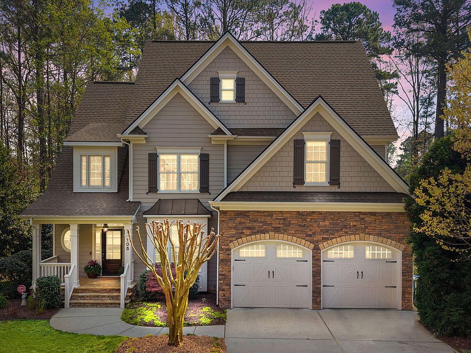 1st image of 105 Baynes Ct