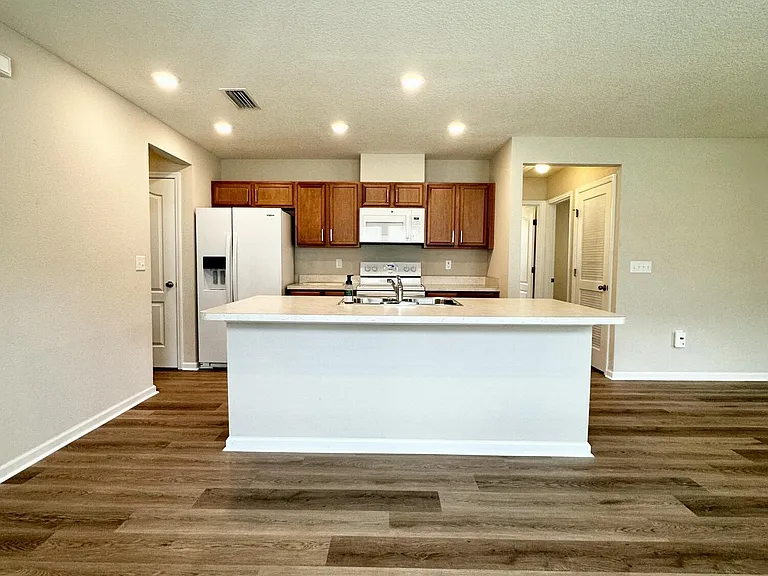 227 Sawmill Landing Dr — Photo 10