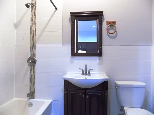 Rented by Blue Egg Realty Corp | media 2