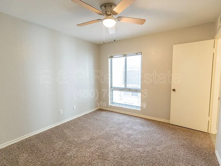 2908 E Avenida Olivos — Photo 17