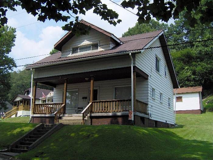 2nd image of 4145 Brooke St
