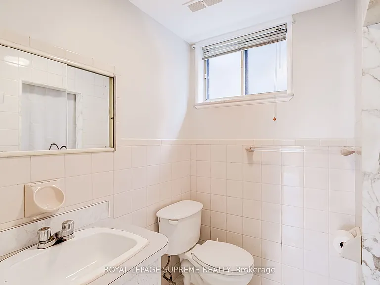 5 Paramount Ct #BASEMENT — Photo 18