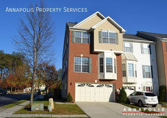 Building Photo - 2701 Thornbrook Ct
