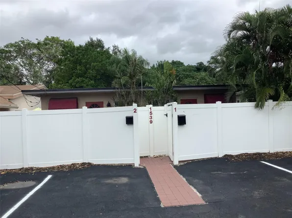 1539 NE 32nd Street, Oakland Park, FL 33334