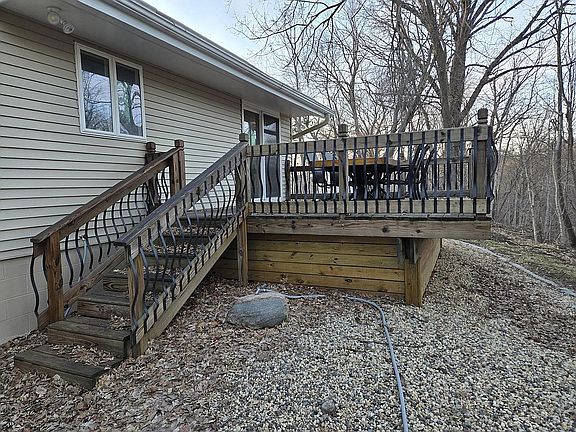 2nd image of 2695 Timberlane Rd