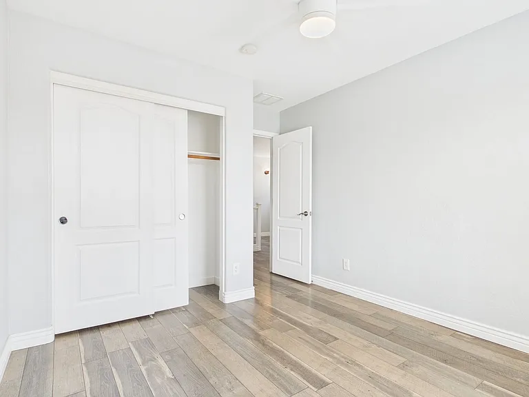 17648 W Lisbon Ln — Photo 28