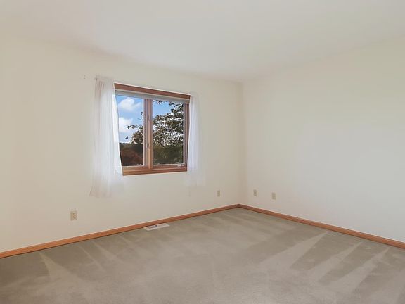 4th image of 3671 Courtney Pl