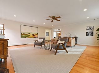 1 Maple Ave, East Hanover, NJ 07936