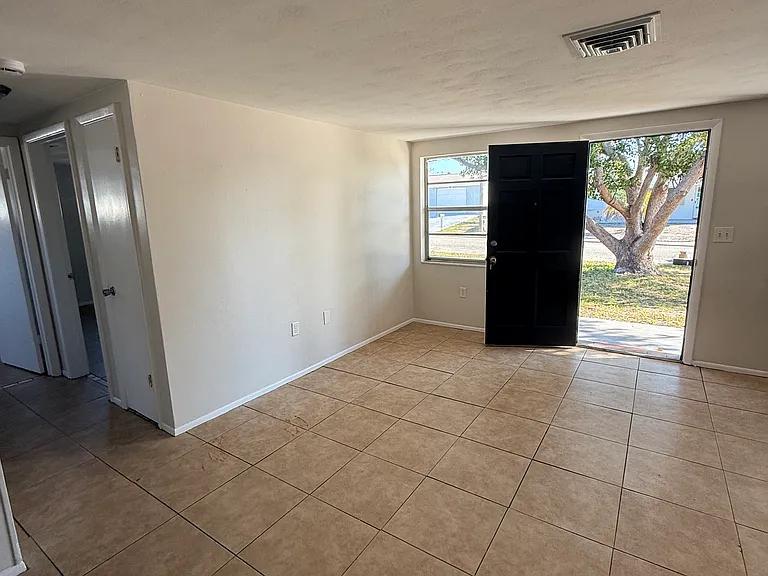 3511 Odom Dr — Photo 5