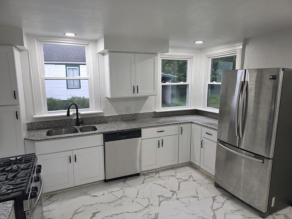 1st image of 94 Bristol St #1