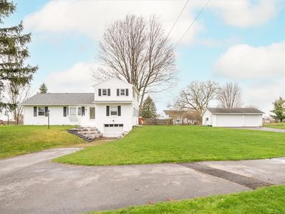 1451 Pinnacle Rd, Henrietta, NY, 14467