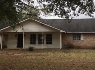11912 Cherry Valley Rd, Moss Point, MS 39562