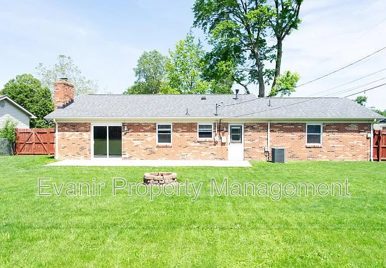 790 Branford Rd — Photo 28