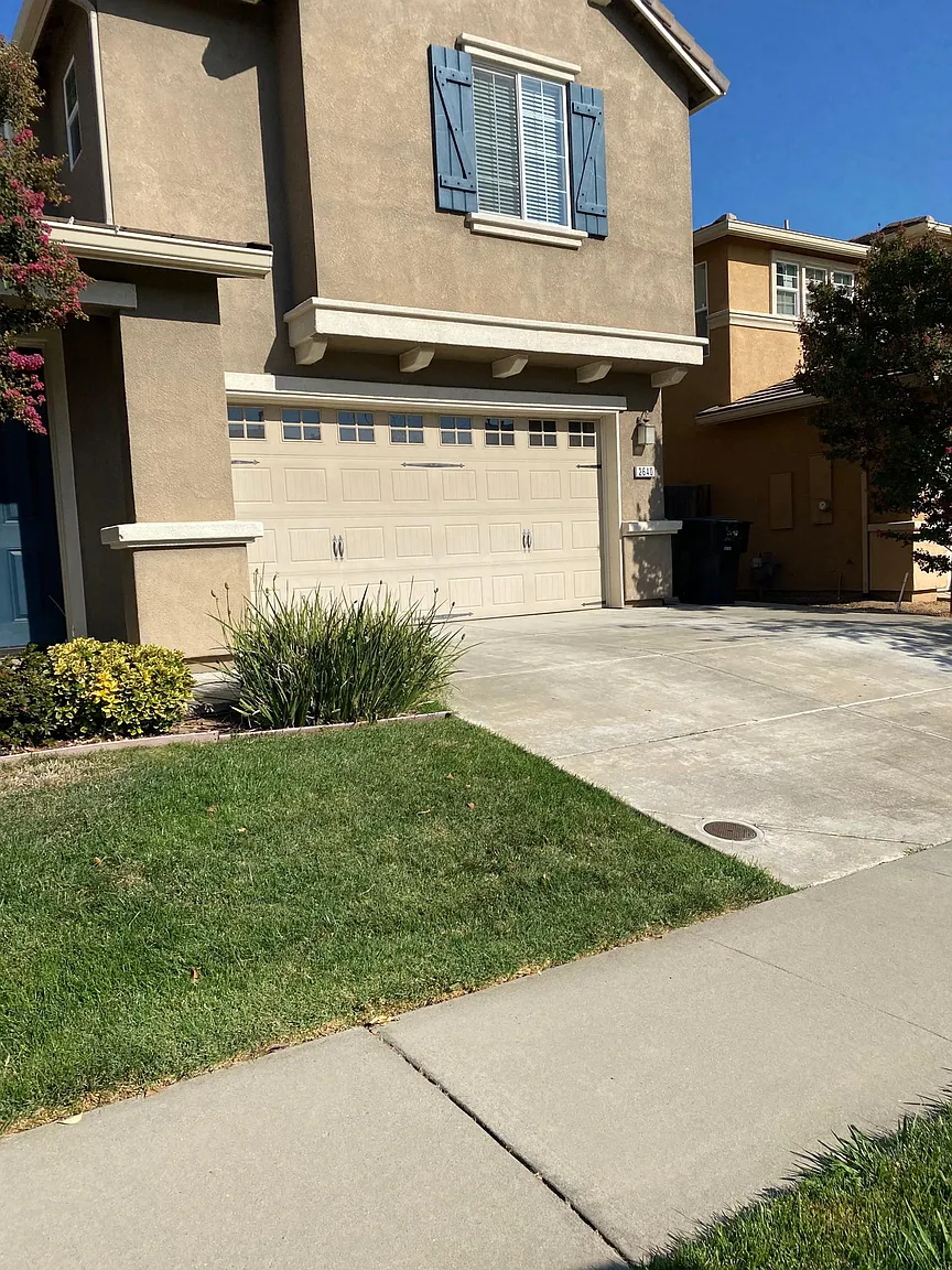 2640 Heirloom Way photo 1