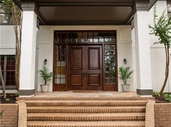 1500 Brook Hollow Dr, Bryan, TX 77802