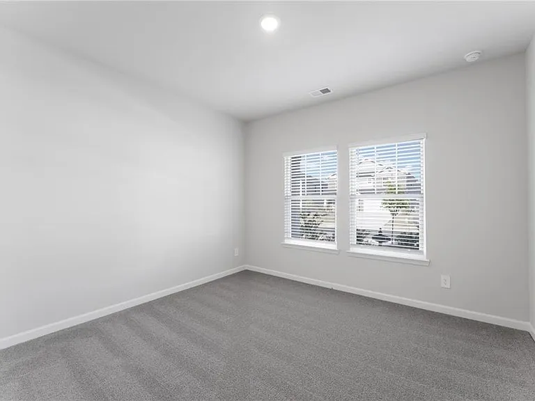 2929 Sweet Red Cir — Photo 12