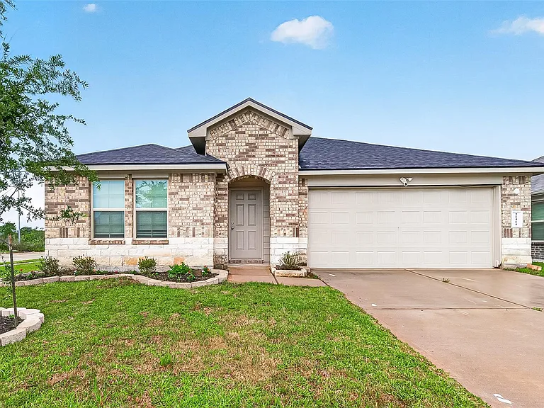 21414 Hartford Hollow Ln — Photo 1