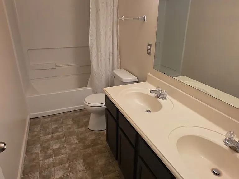 15098 Royal Grove Dr — Photo 26