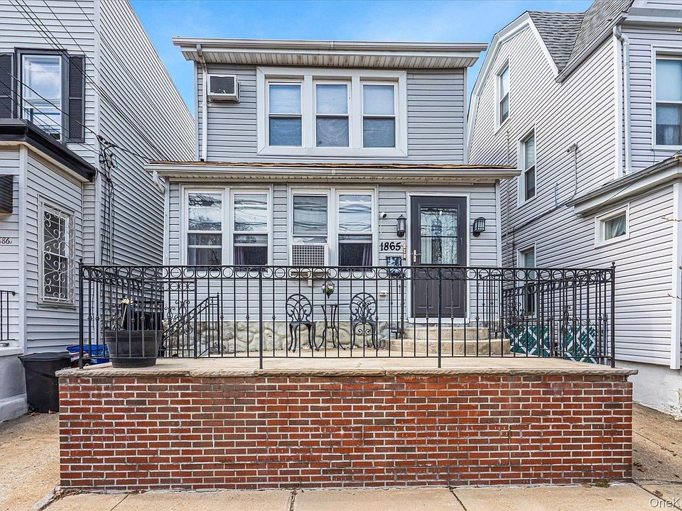 1st image of 1865 Mulford Avenue