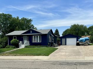 613 N Central Ave, Pierre, SD 57501