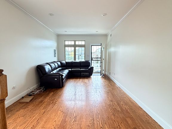 3rd image of 238 Colony Ave #2