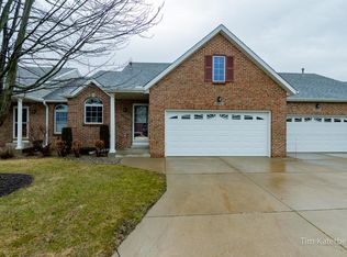 2940 Bentbrooke Dr #63, Holland, MI 49424