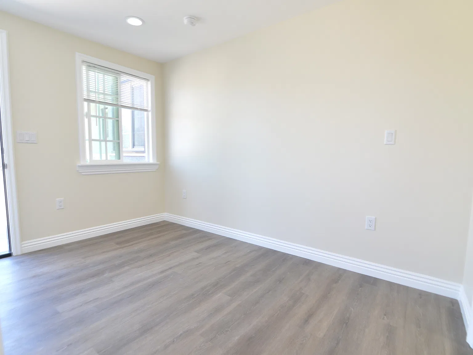 11864 Ricky Ave — Photo 4