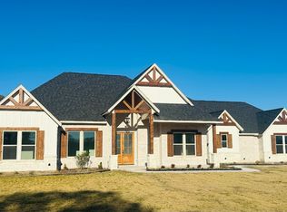 219 Salt Creek Ct, Weatherford, TX 76087