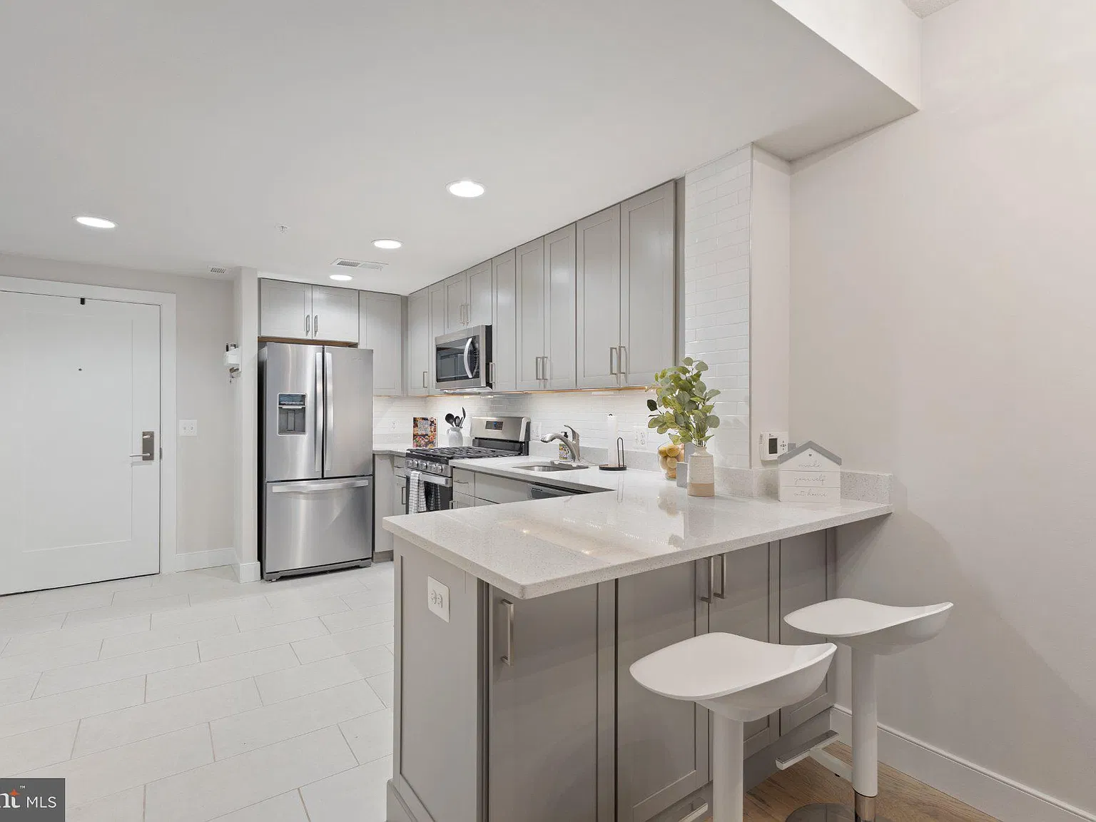 50 Florida Ave NE — Photo 3
