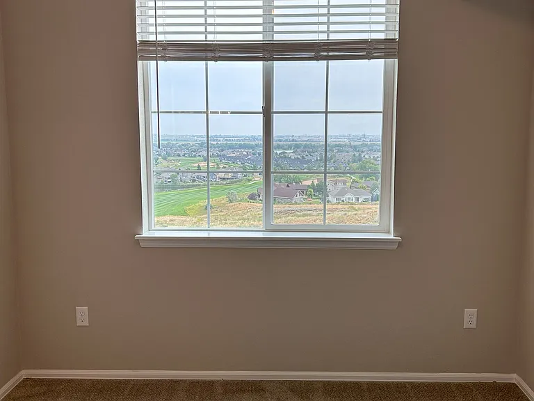 Pelican Bluff Apartments — Photo 24