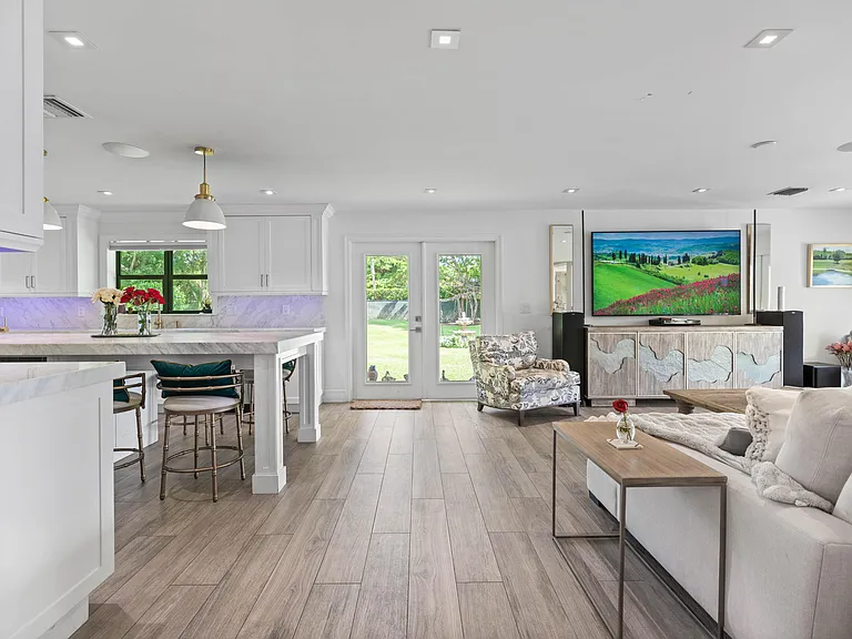 6204 Celadon Cir — Photo 17