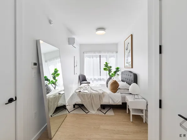 80 Linden Boulevard image 12 of 24