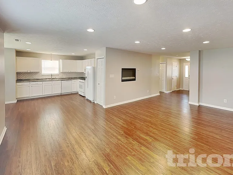 2522 Swan Sea Dr — Photo 4