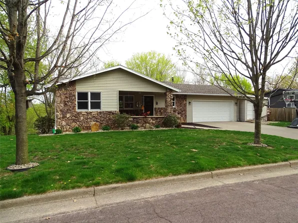 808 Goodrich Street, Durand, WI 54736