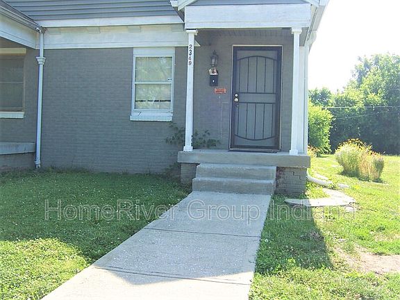 2nd image of 2349 N Lasalle St