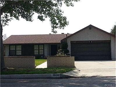 Front of house. More pictures coming soon.