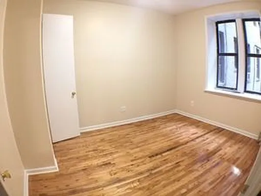 Rented by Lang Realty LLC | media 16