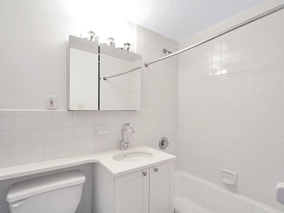 5th image of 358 W 45th St APT 1a