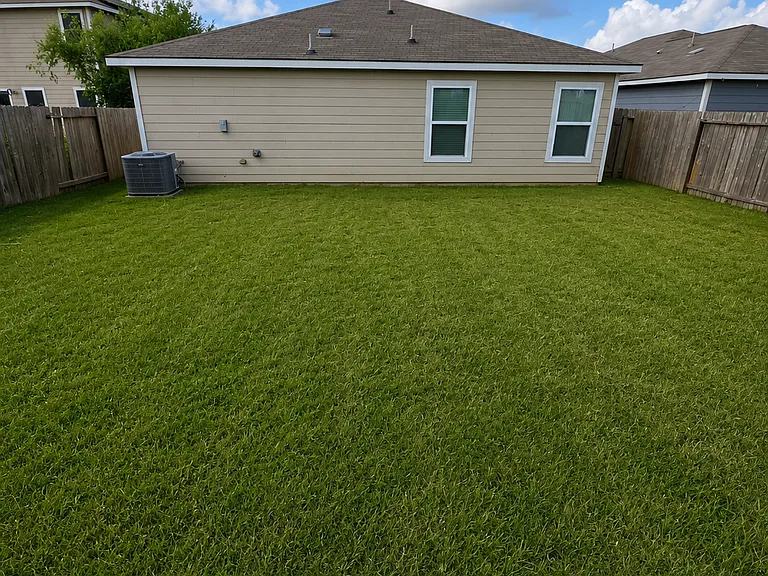 12251 Siragusa — Photo 10