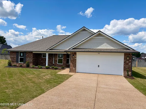 104 Red Bird Cv, Senatobia, MS 38668
