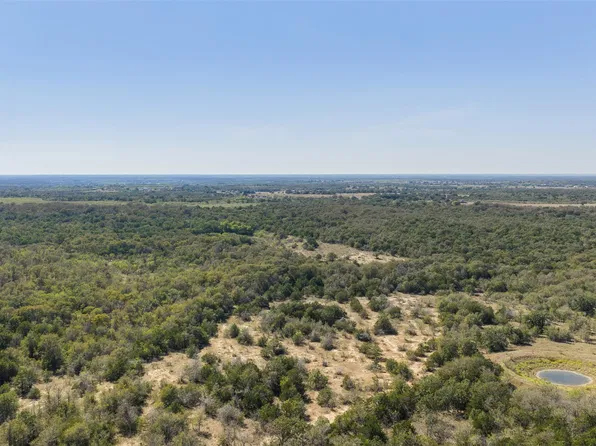 Wagon Rd, Red Rock, TX 78662